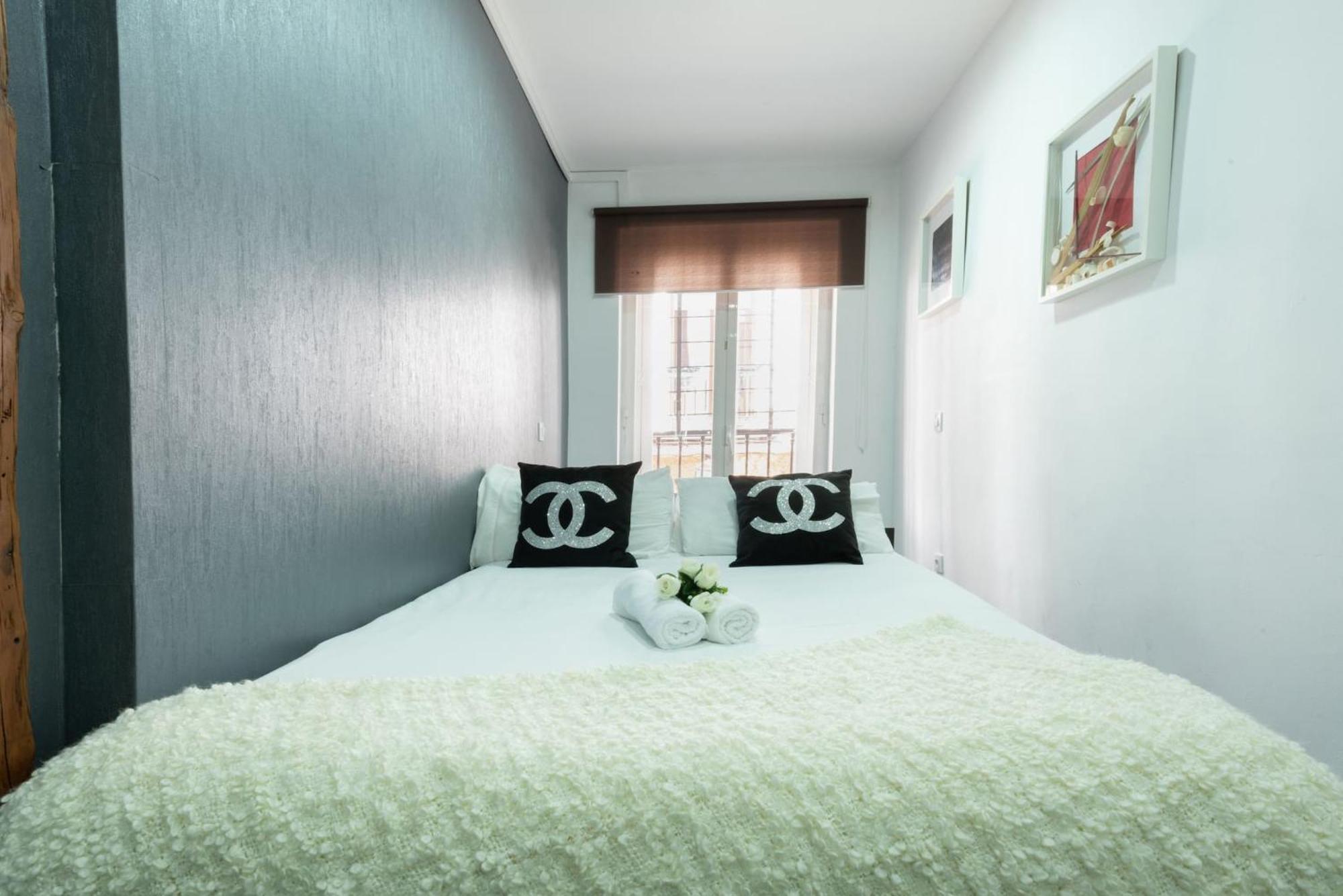 Apartamentos Day Madrid Plaza De Espana Centro Gran Via Sol Malasana Luaran gambar