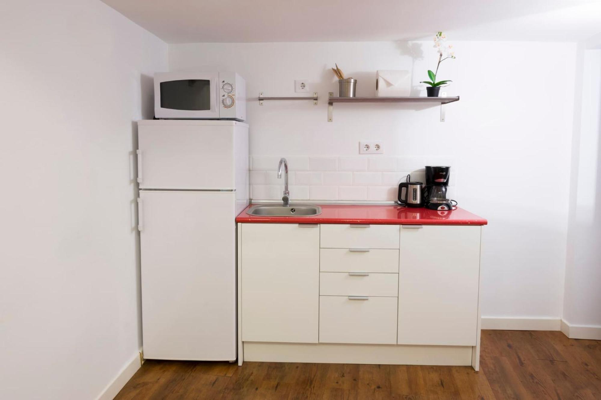 Apartamentos Day Madrid Plaza De Espana Centro Gran Via Sol Malasana Luaran gambar