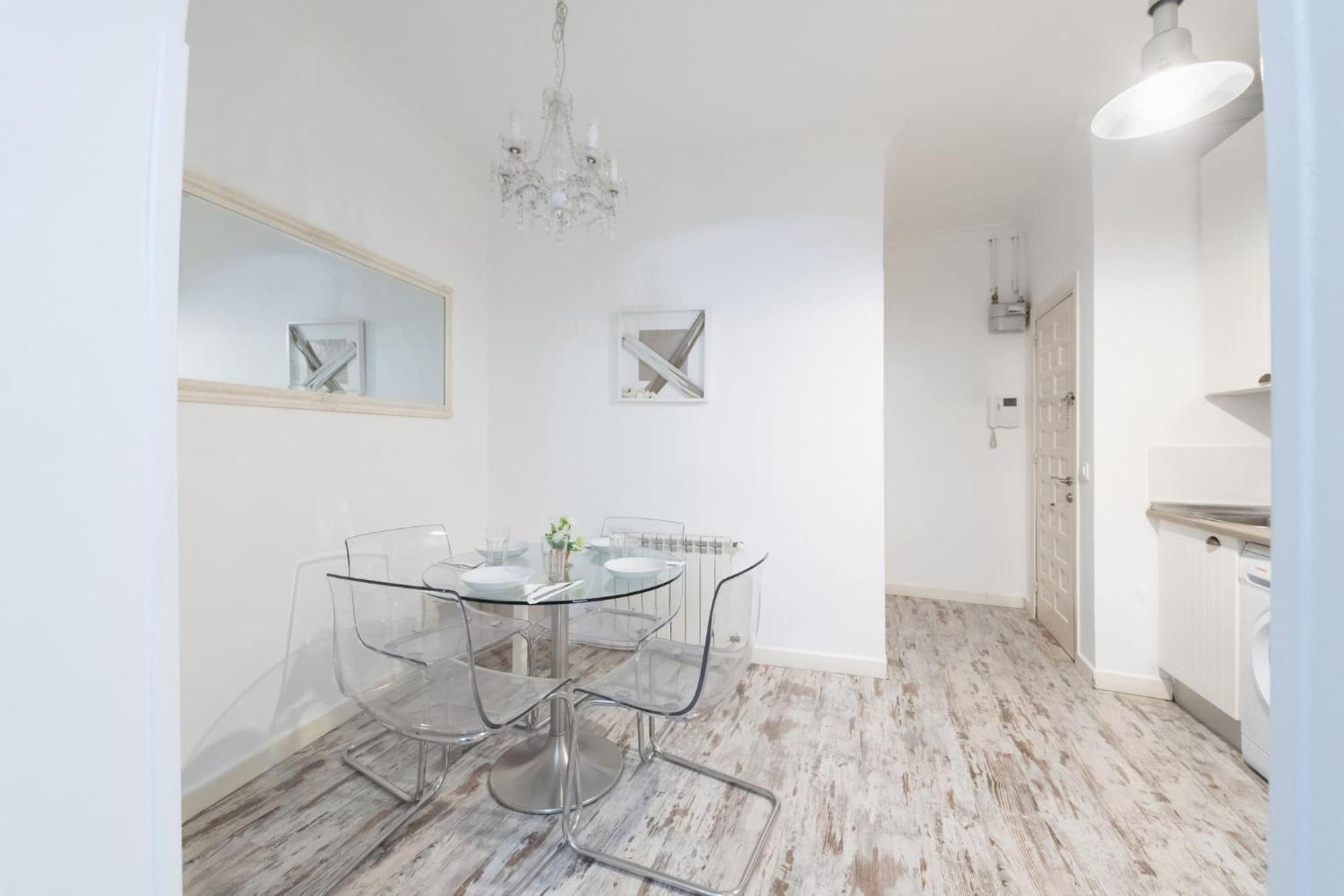 Apartamentos Day Madrid Plaza De Espana Centro Gran Via Sol Malasana Luaran gambar