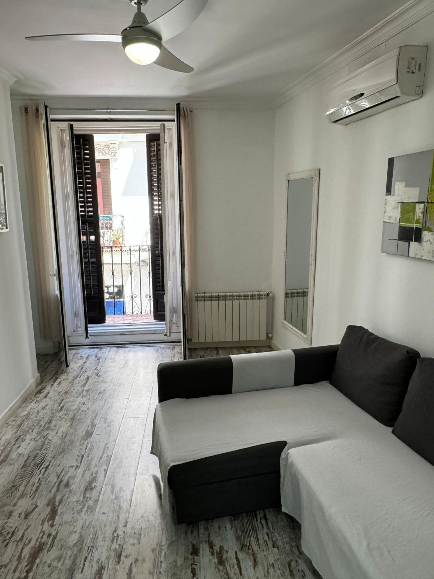 Apartamentos Day Madrid Plaza De Espana Centro Gran Via Sol Malasana Luaran gambar