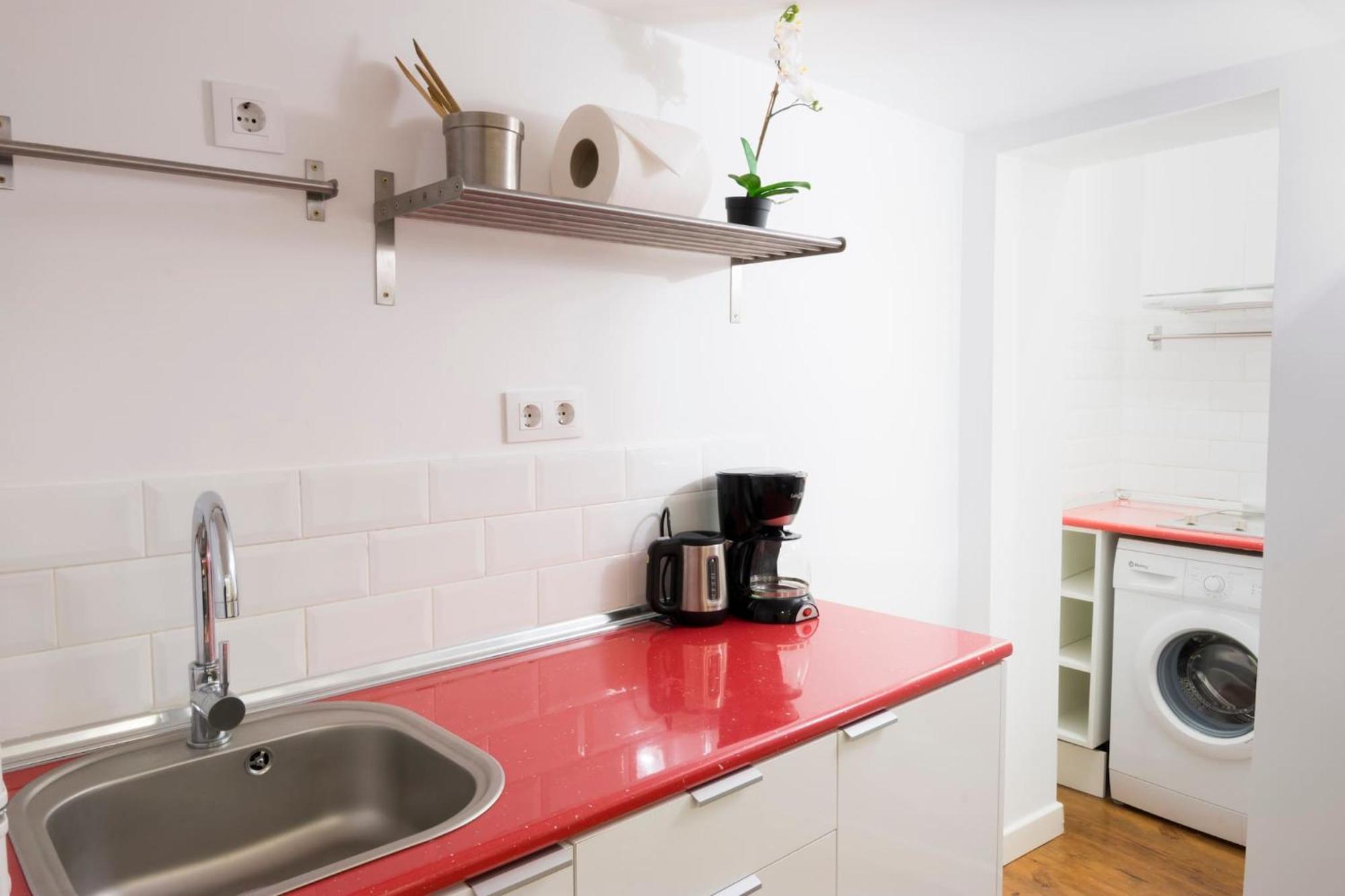 Apartamentos Day Madrid Plaza De Espana Centro Gran Via Sol Malasana Luaran gambar