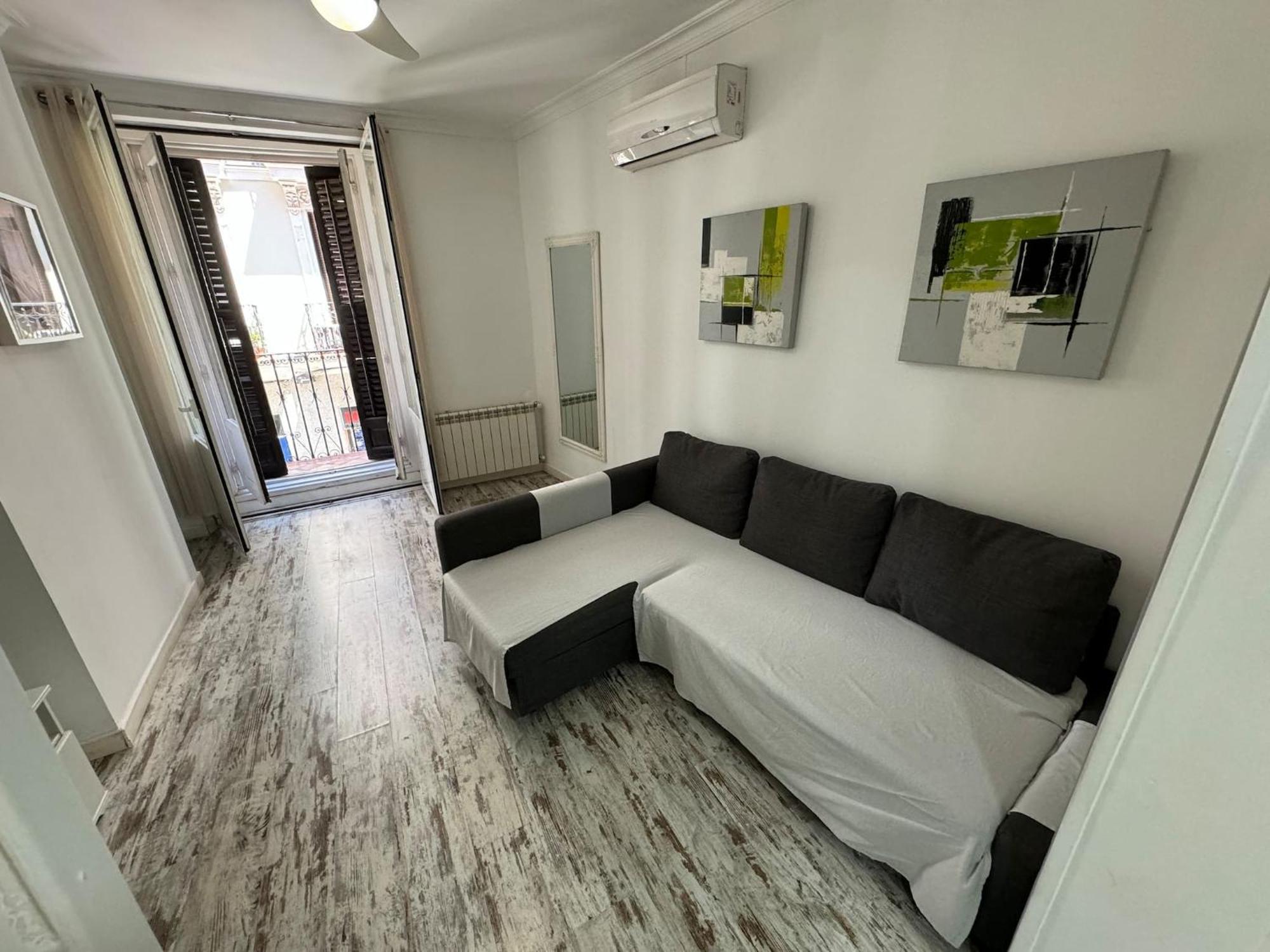 Apartamentos Day Madrid Plaza De Espana Centro Gran Via Sol Malasana Luaran gambar